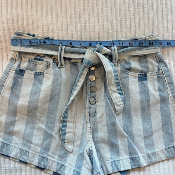 Rewash Brand Striped Denim Super High Rise Paperbag Shorts Women's Size 9/29 - Picture 6 of 11